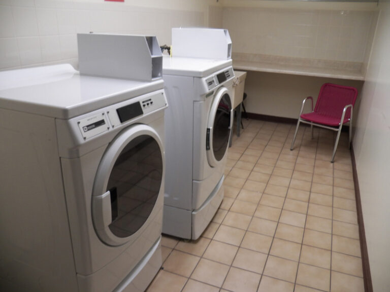 Bayview Manor ReillyJoseph offers low apartments in