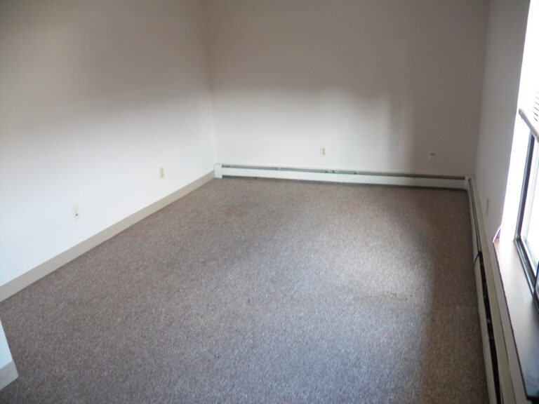 Willowood ReillyJoseph offers low apartments in Southeastern, Wisconsin.